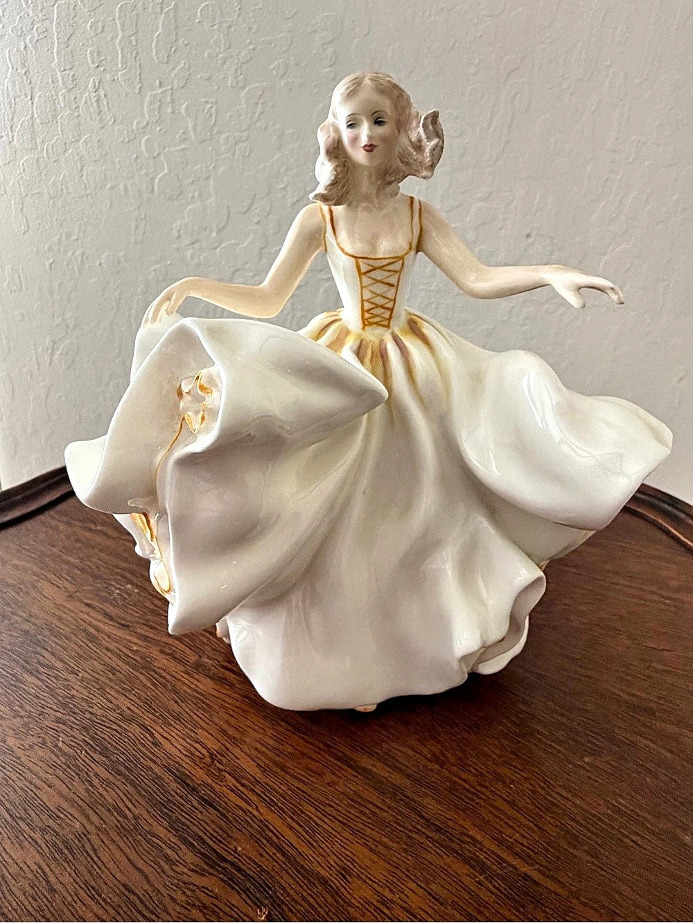 Royal Doulton Sweet Seventeen HN 2734 Porcelain Figurine